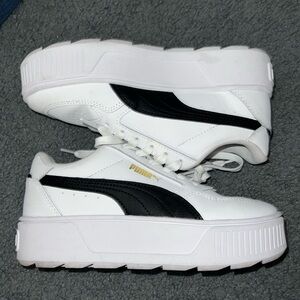 Puma platform size 4 youth or 6 womens